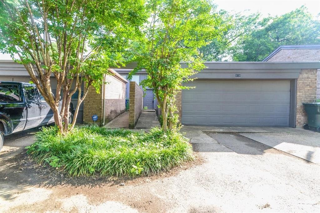 818 Clarissa Place Property Photo 1