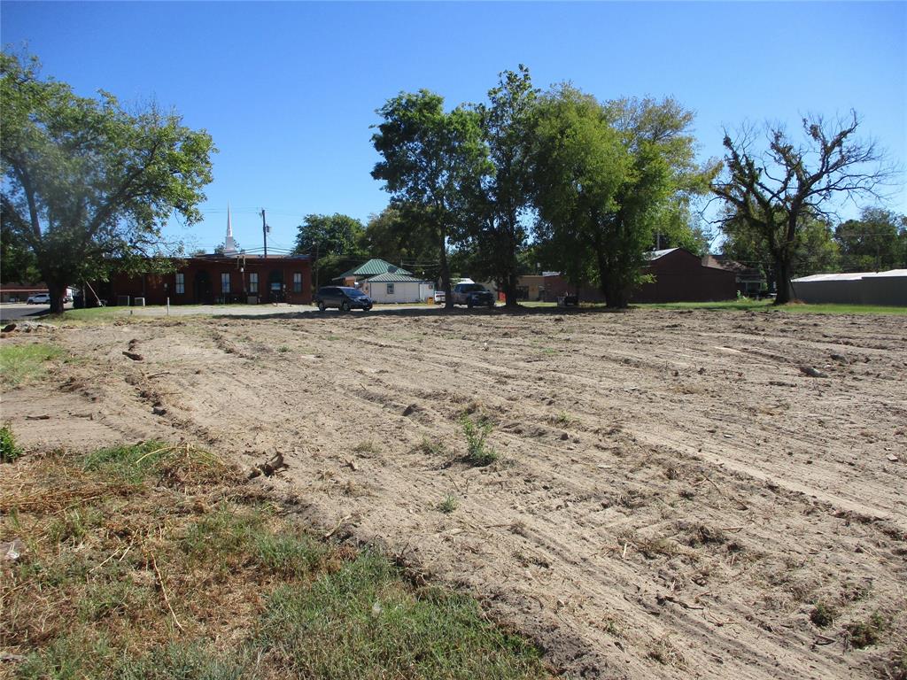 108 S Planters Street Property Photo