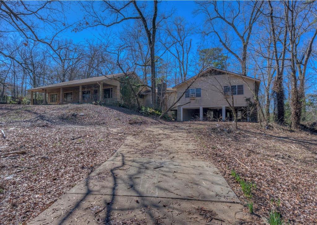 2600 S Lakeshore Drive Property Photo