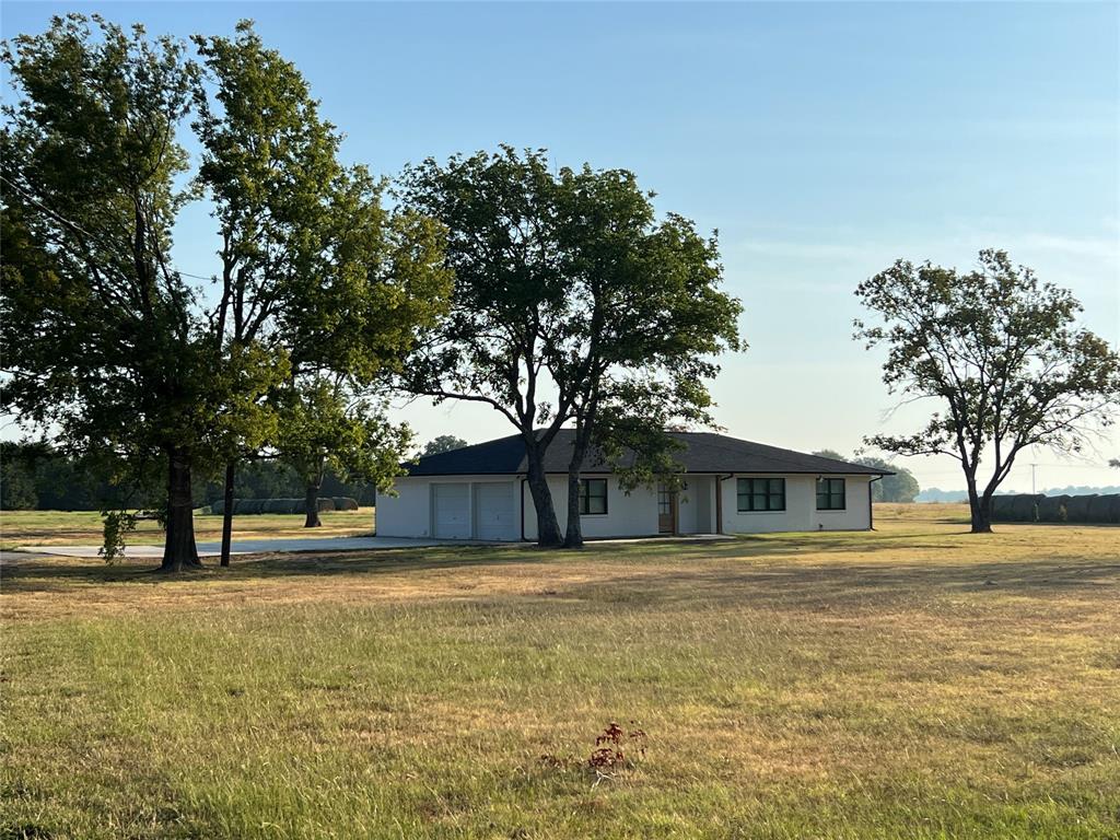 2581 Fm 71 Property Photo