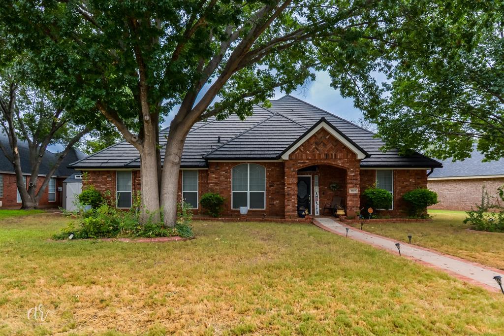 3926 Bay Hill Drive Property Photo 1