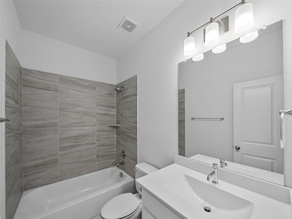 2308 Southwick Drive Property Photo 27