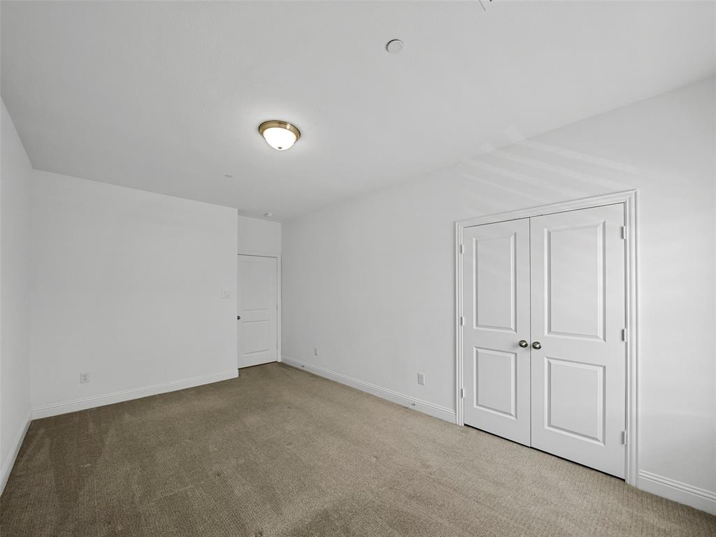 2308 Southwick Drive Property Photo 29