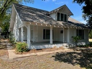 513 Waco Street Property Photo