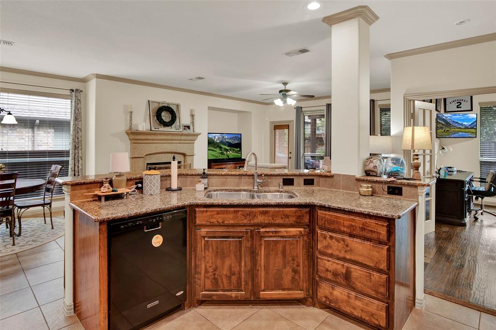 1908 Woodway Drive Property Photo 7