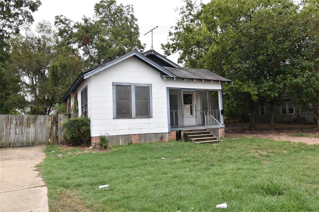 3121 Hollywood Avenue Property Photo 1