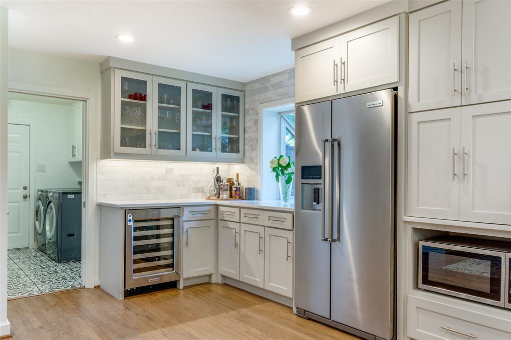 6633 Kingsbury Drive Property Photo 10