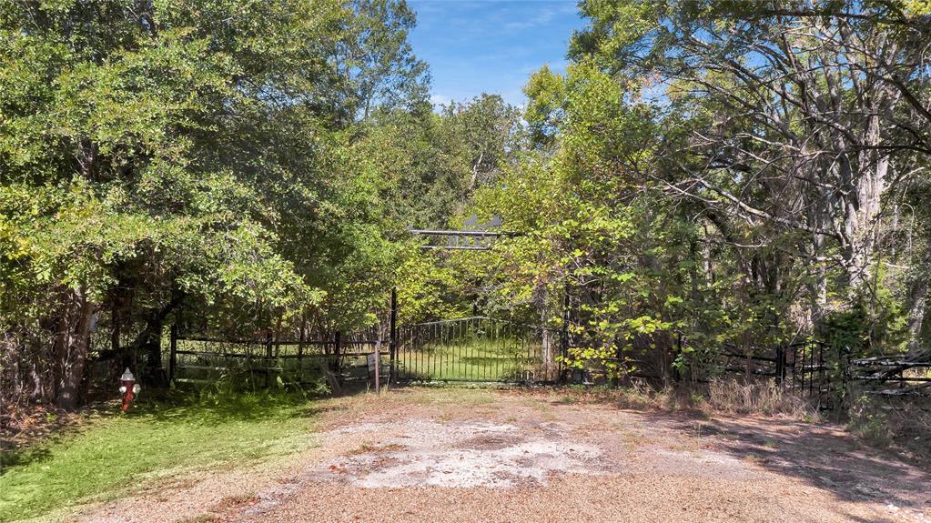 6875 Clearwater Ranch Road Property Photo 1