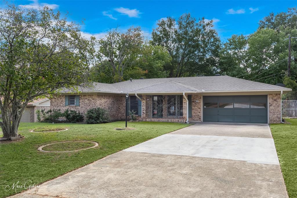 2131 Urbandale Street Property Photo