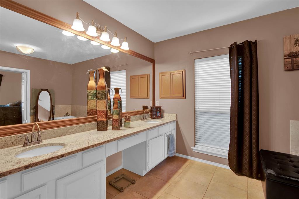 2105 Lavaca Trail Property Photo 15