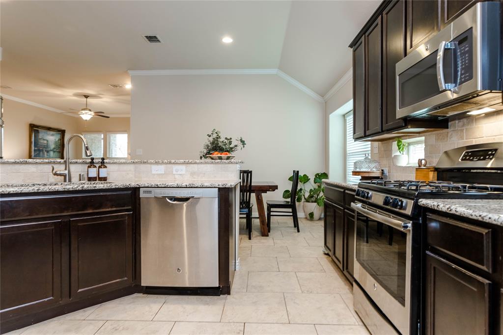 12216 Ridgeback Drive Property Photo 8