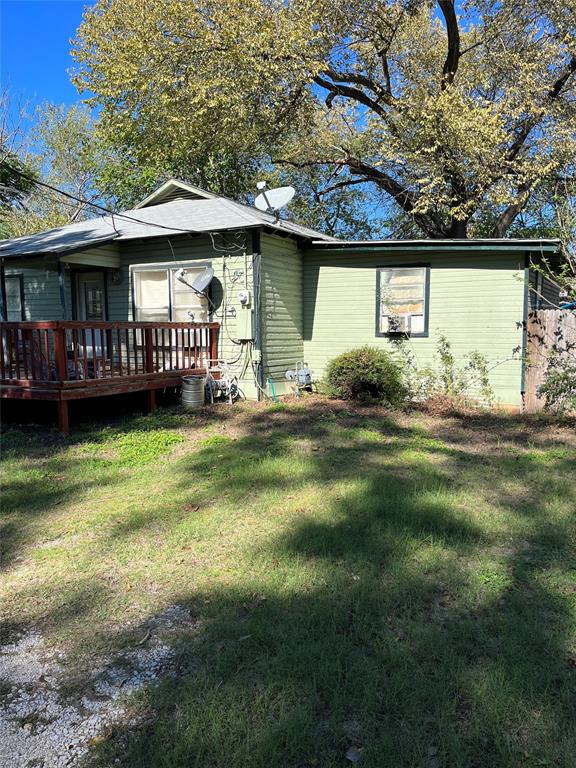 301 E Pecan Street Property Photo