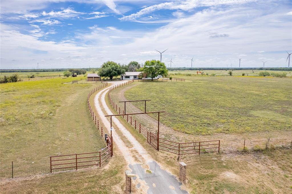 2232 State Highway 31 Property Photo 1