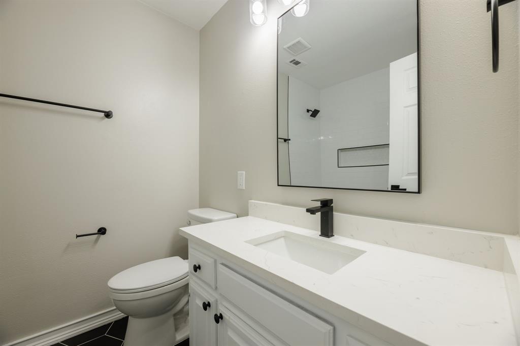 2313 Carlisle Court Property Photo 20