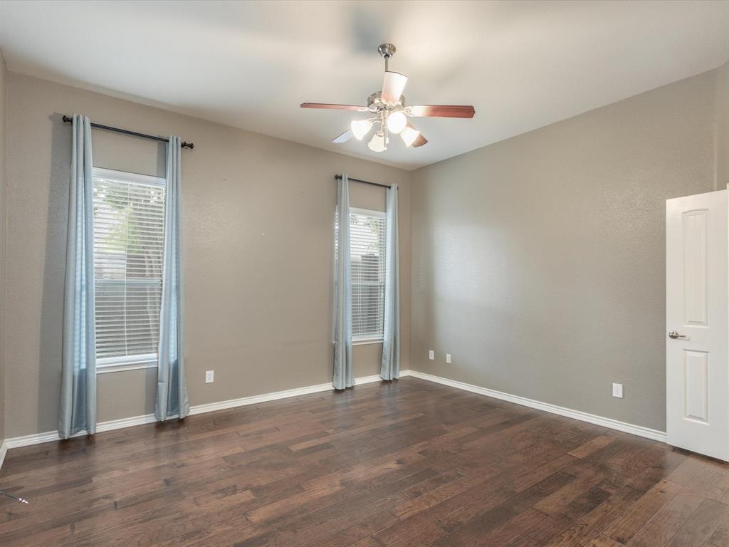 1702 Burberry Drive Property Photo 14