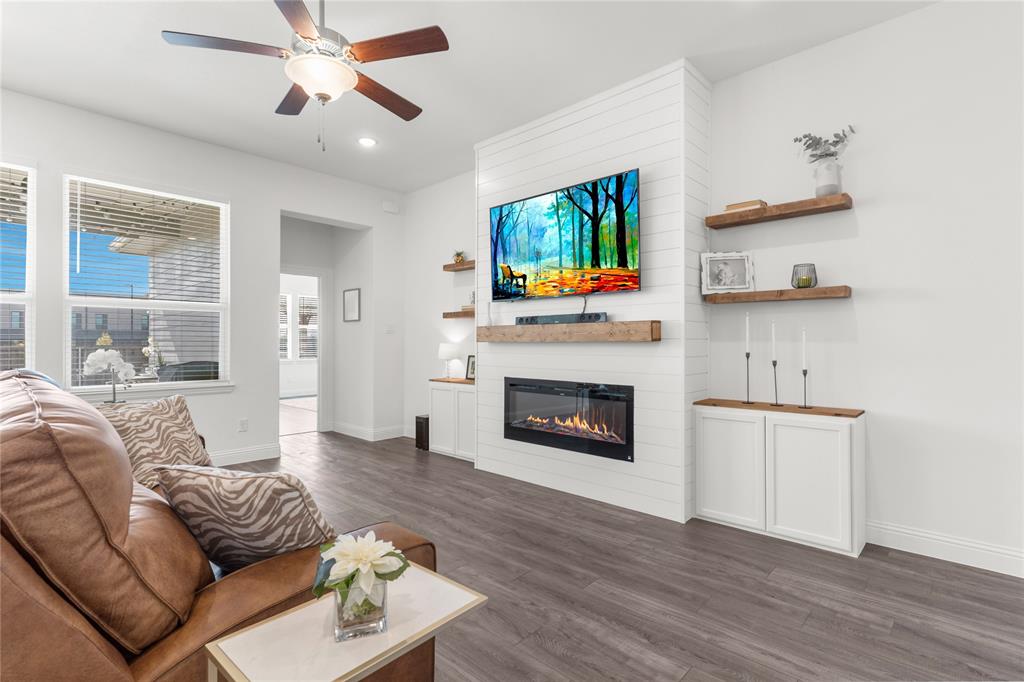 3822 Blue Stem Boulevard Property Photo 1