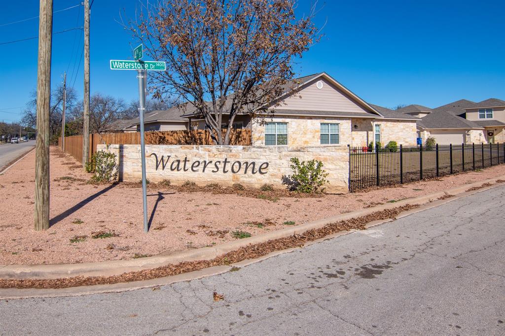 13 Units Waterstone Way Property Photo