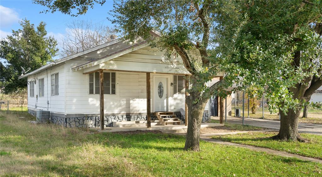 2700 Caddo Street Property Photo 1
