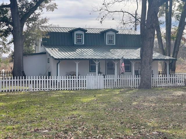 111 County Road 2156 Property Photo