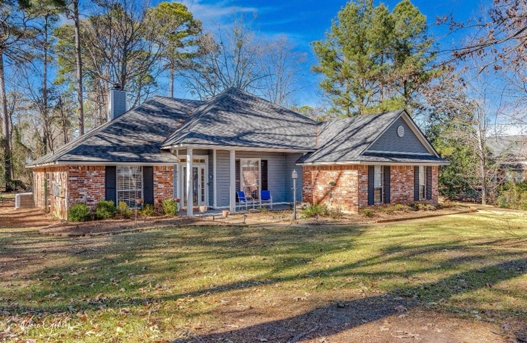 210 Bay Hills Drive Property Photo 1