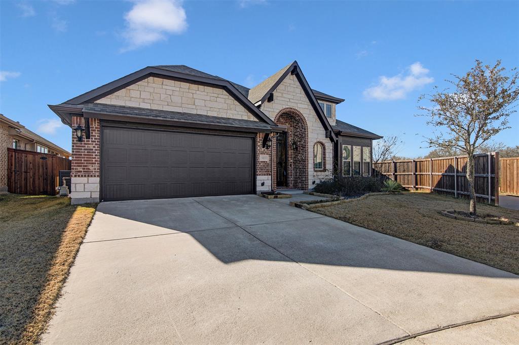 900 Granger Drive Property Photo 1