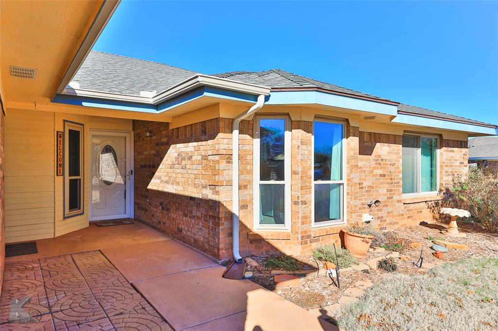 2950 Oak Ridge Court Property Photo 1
