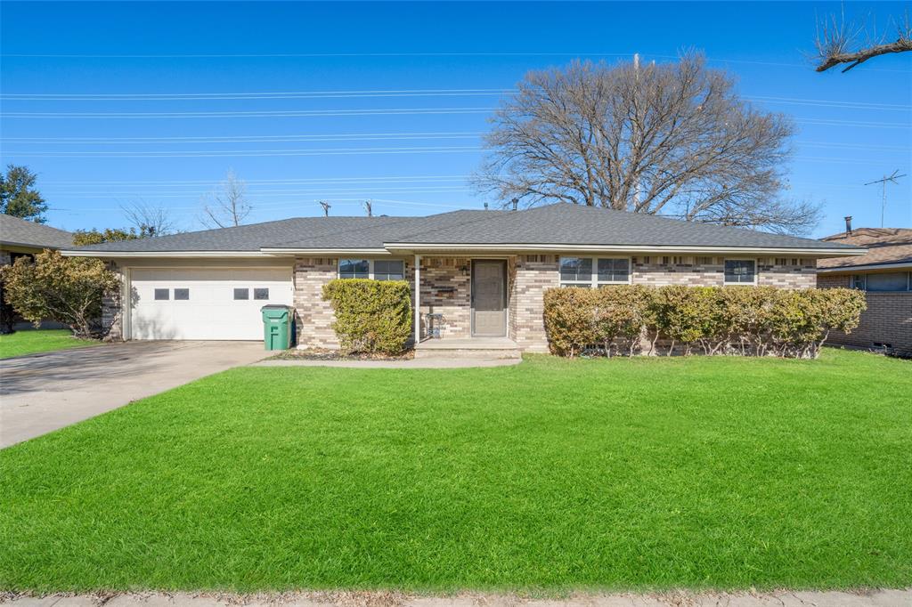 1402 Wysong Drive Property Photo 1