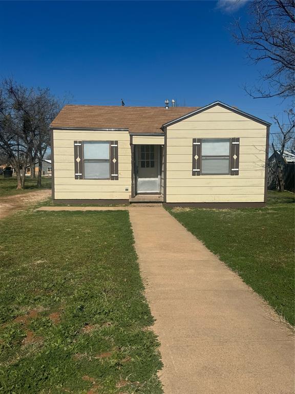 3210 Russell Avenue Property Photo 1