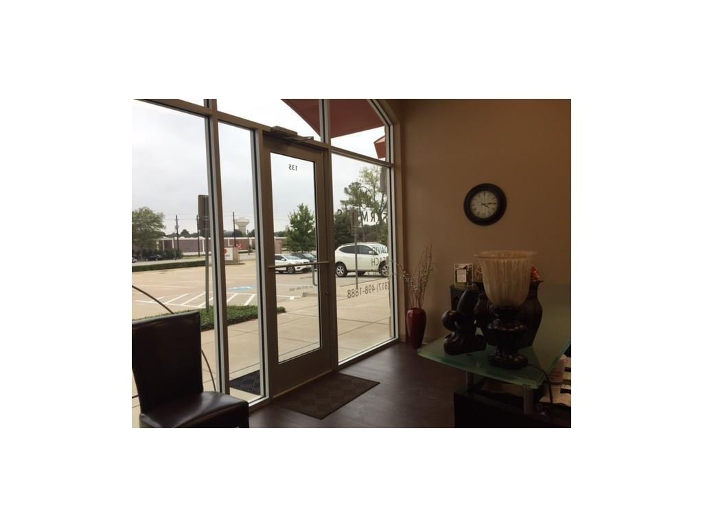 6100 Colleyville Boulevard Property Photo