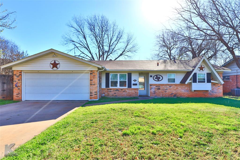 1933 Rosewood Drive Property Photo