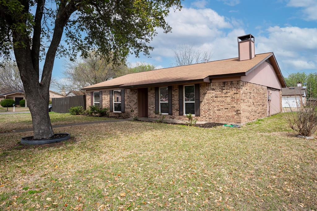 926 E Navasota Drive Property Image