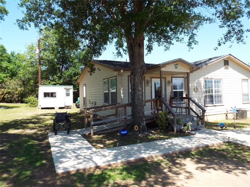 111 Vz County Road 2815 Property Photo 1