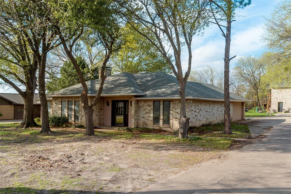837 Twin Oaks Drive Property Photo 1