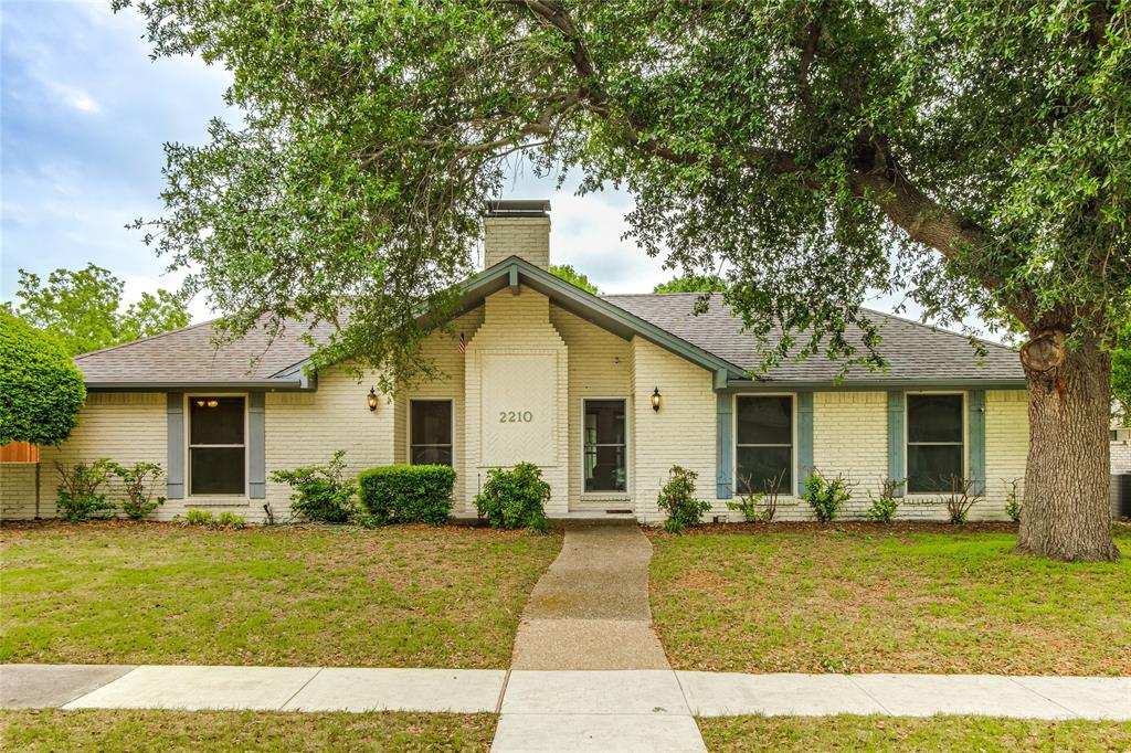 2210 Silver Holly Lane Property Photo 1