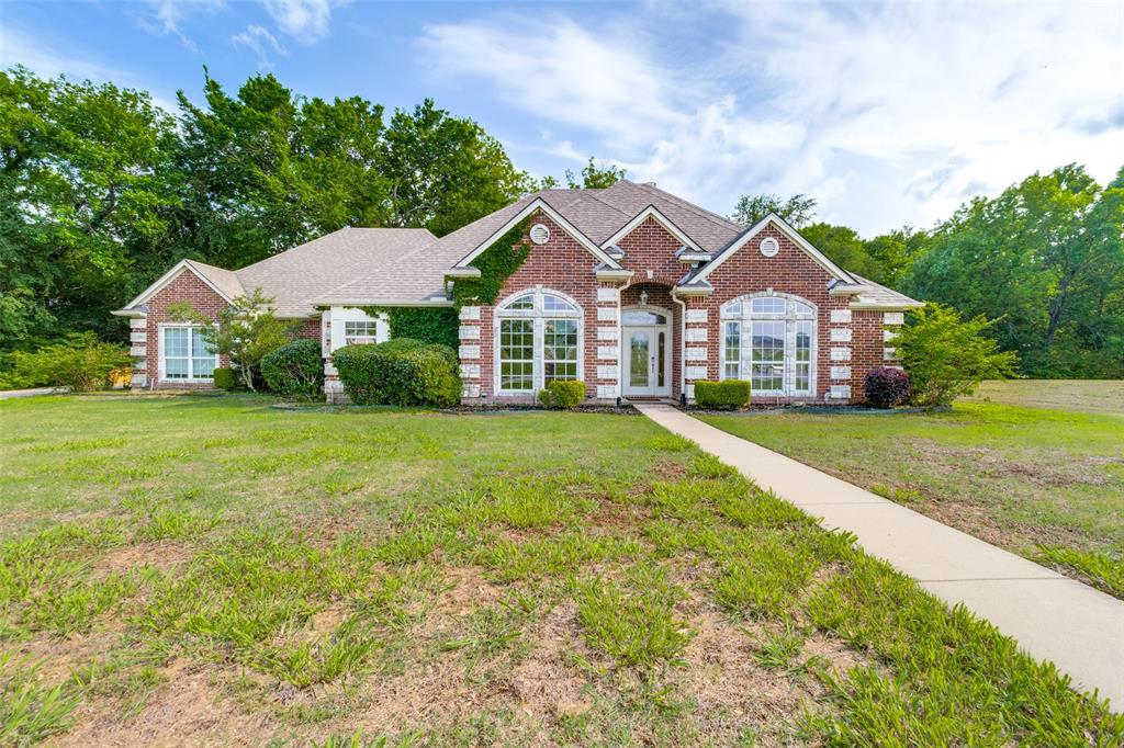 1004 Legend Avenue Property Photo 1