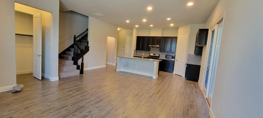 616 Club Drive Property Photo 1