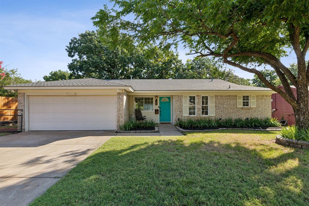 409 Wallace Drive Property Photo 1