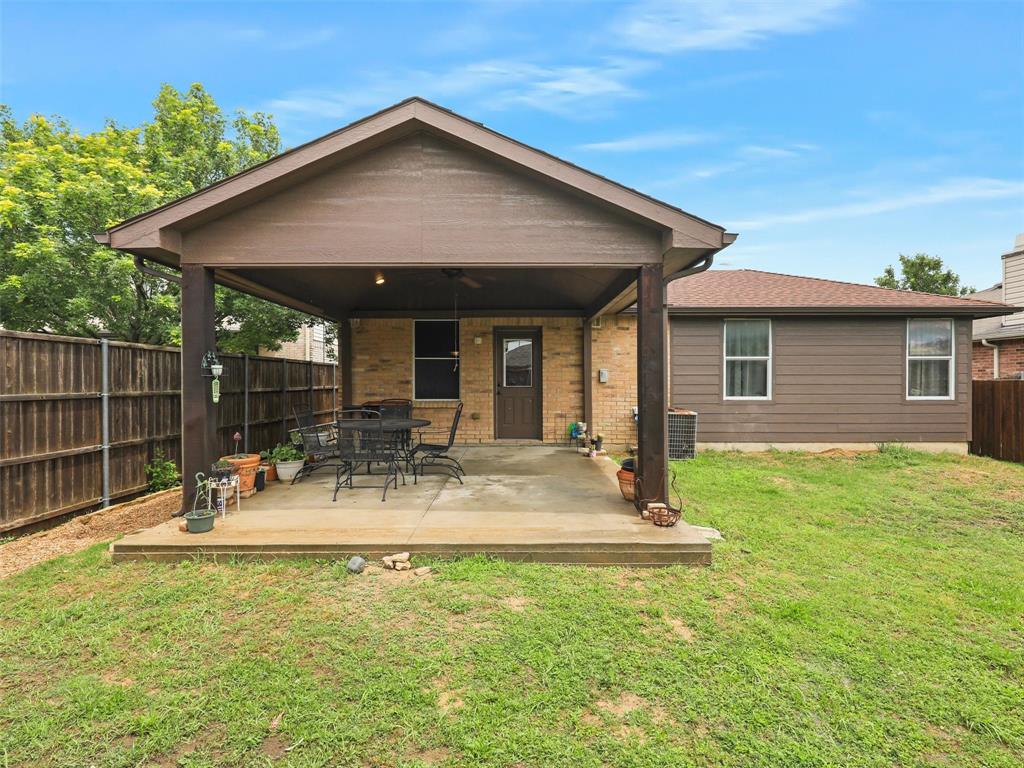 1117 Annie Oakley Property Photo 3