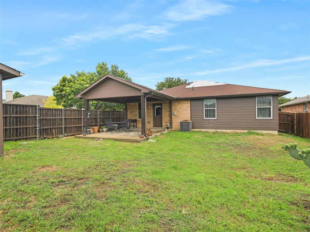 1117 Annie Oakley Property Photo 4