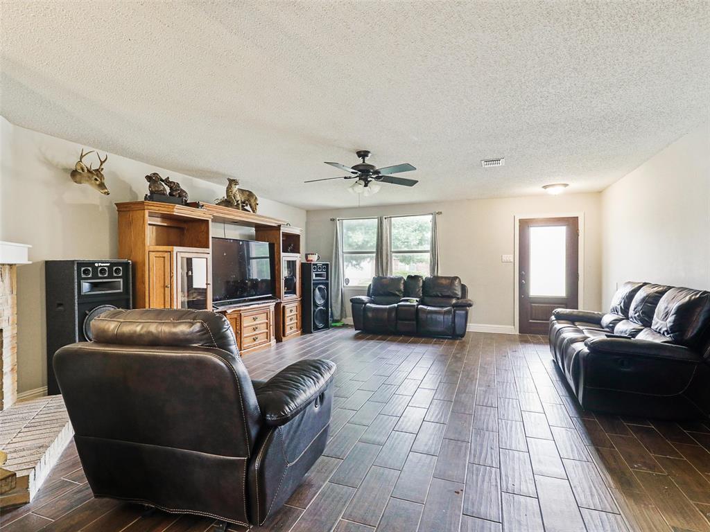 1117 Annie Oakley Property Photo 16
