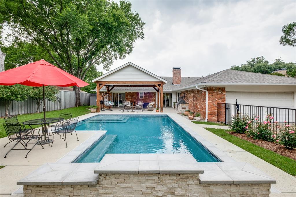 12015 Midlake Drive Property Photo 1