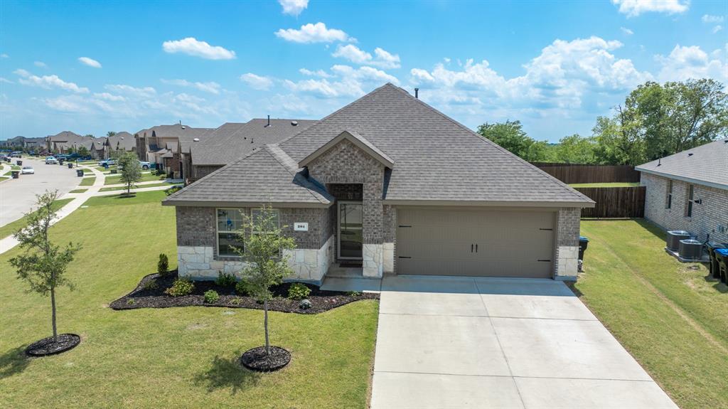 201 Pintail Drive Property Photo 1