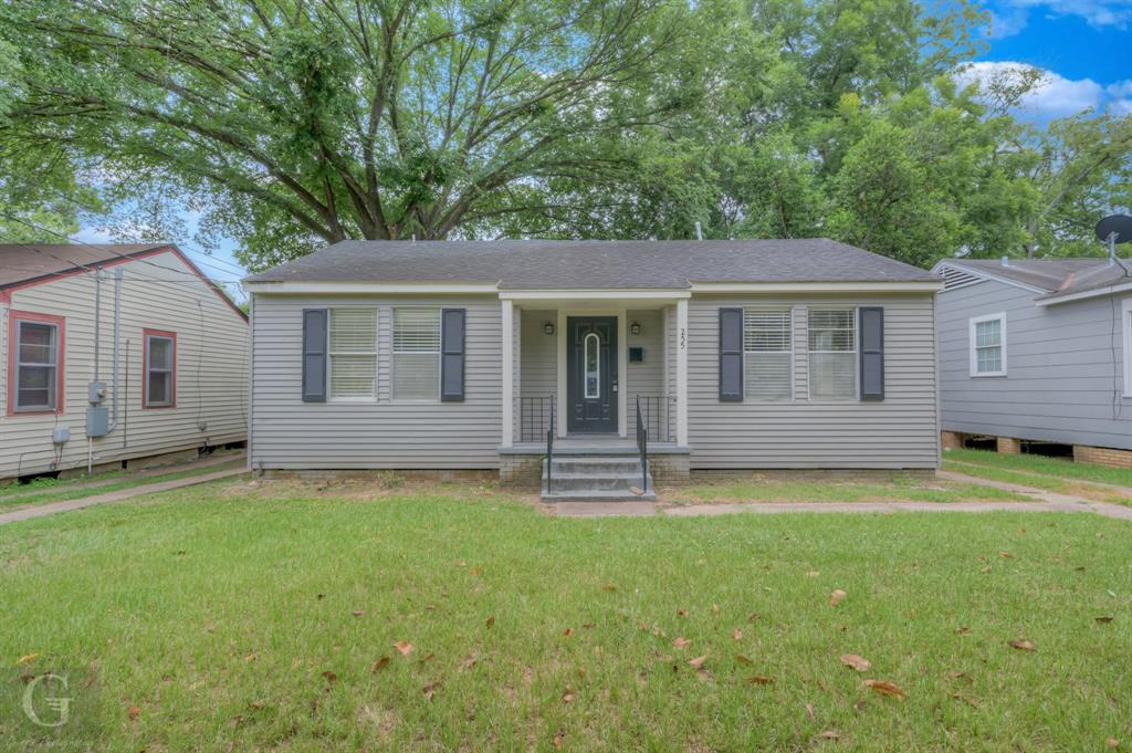 255 E Mccormick Street Property Photo 1