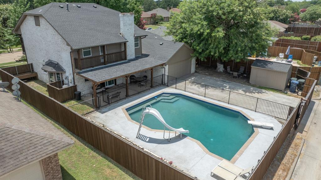309 Willowcrest Drive Property Photo 1