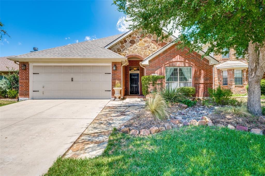 825 Lake Worth Trail Property Photo 1