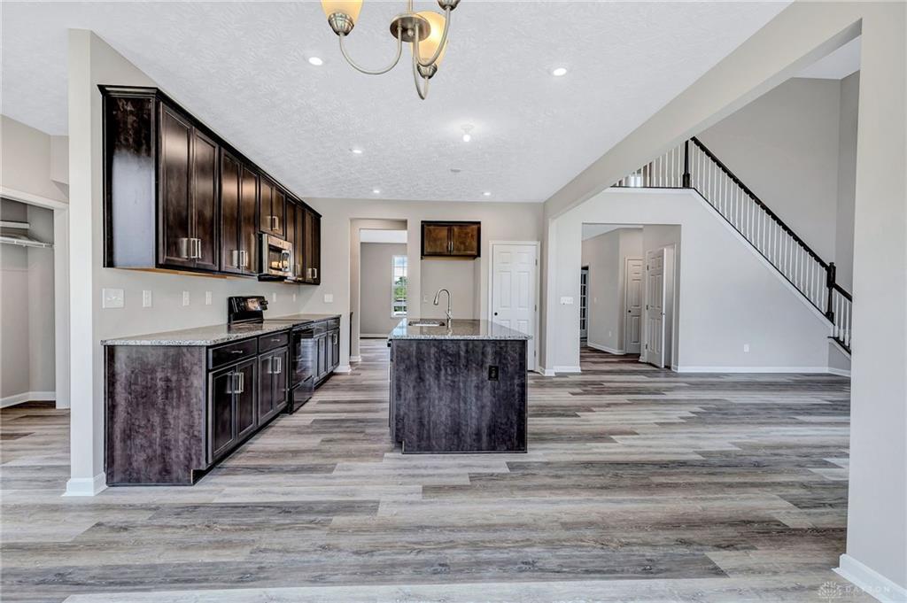5898 Golden Bell Way Property Photo 17