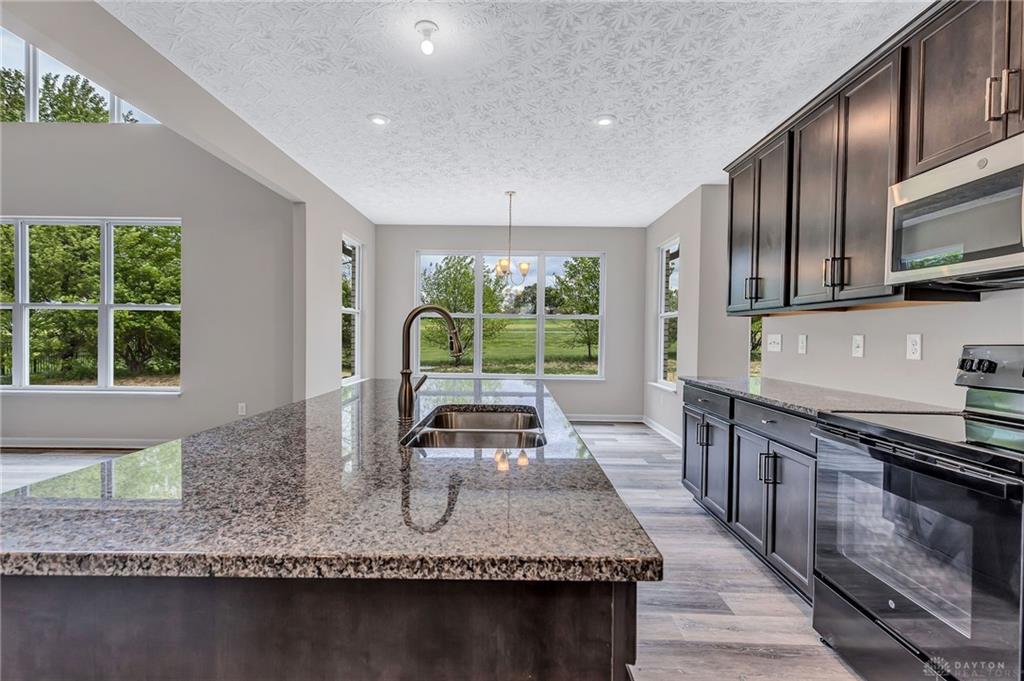 5898 Golden Bell Way Property Photo 18