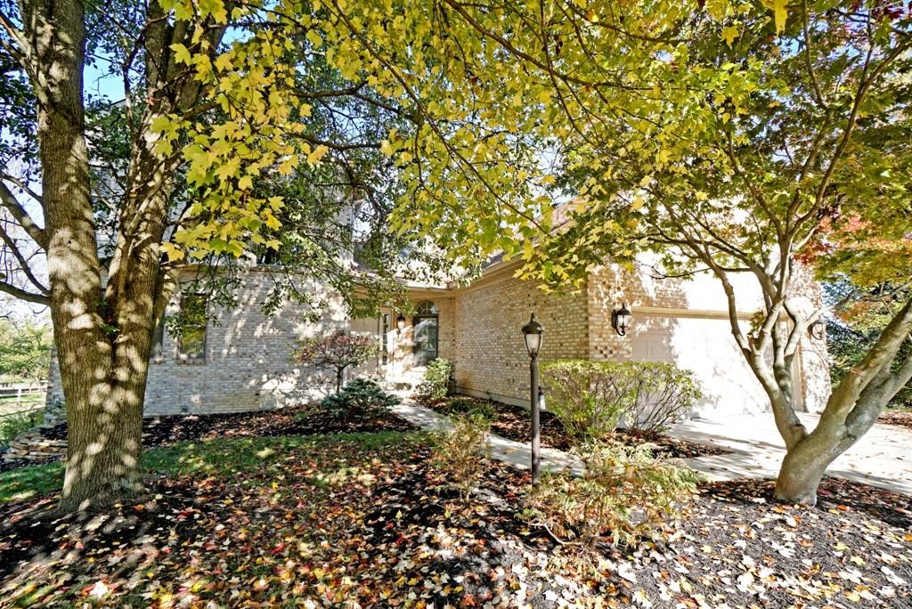 2900 E Cove Court Property Photo