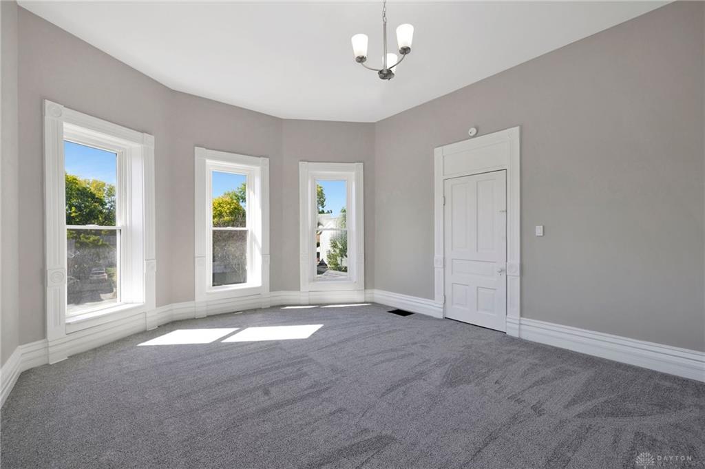 312 S Barron Street Property Photo 42