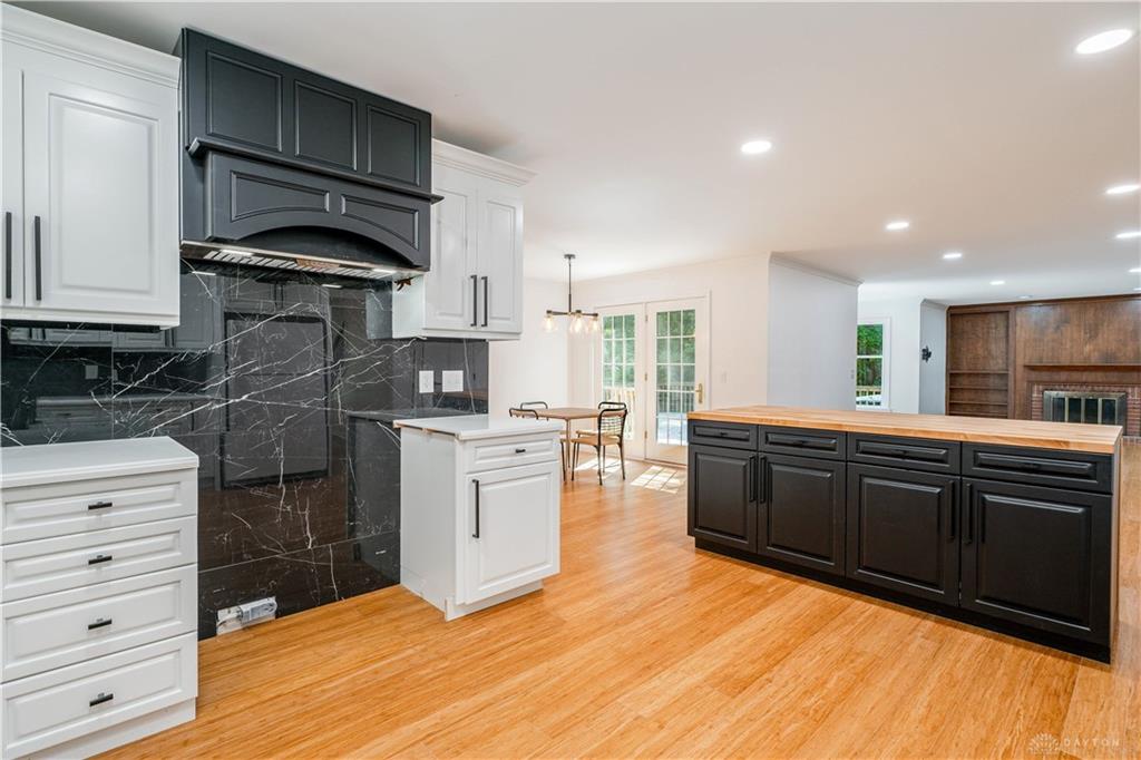 9698 Ash Court Property Photo 25